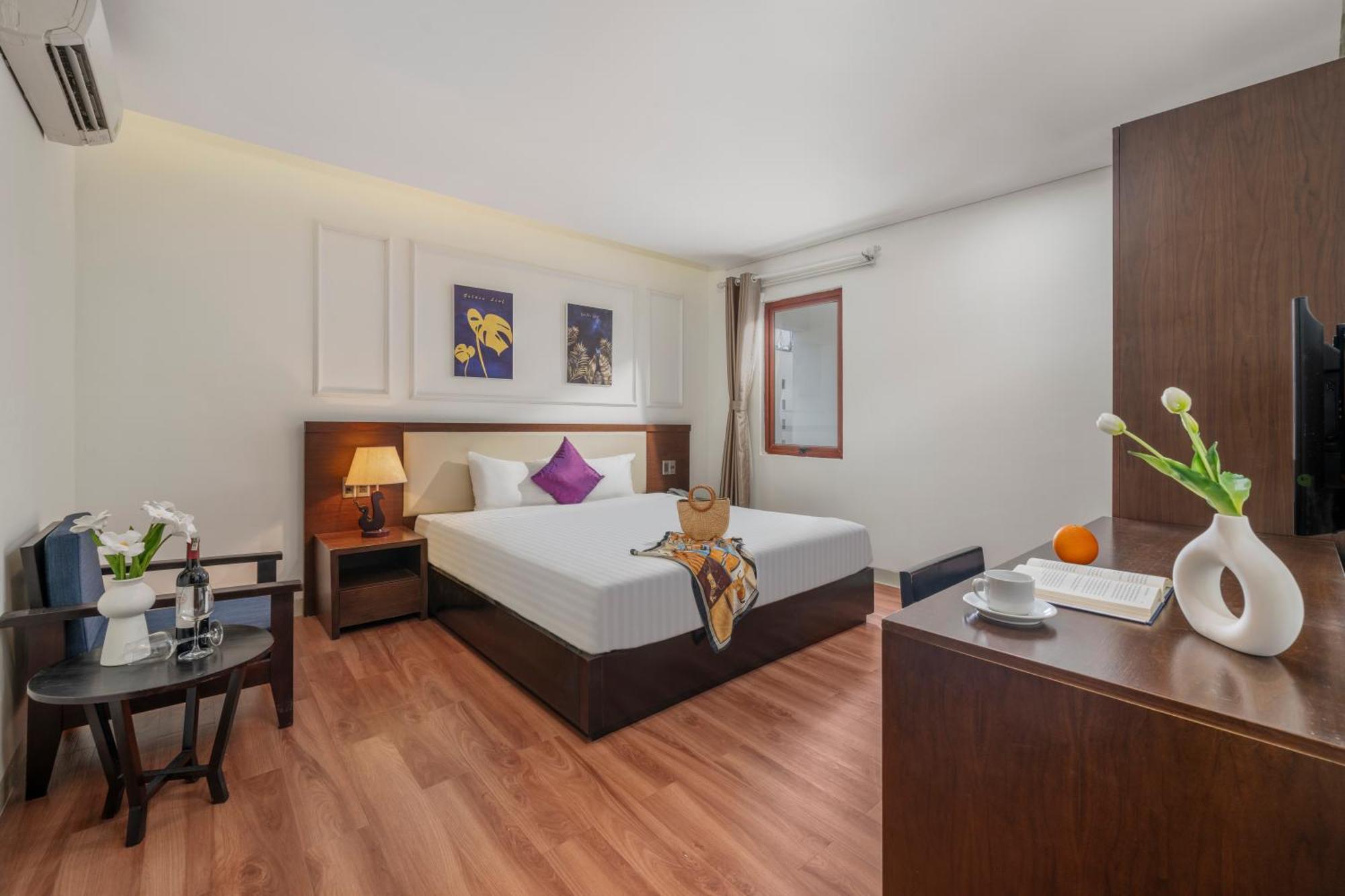 Khách sạn Bantique 4*