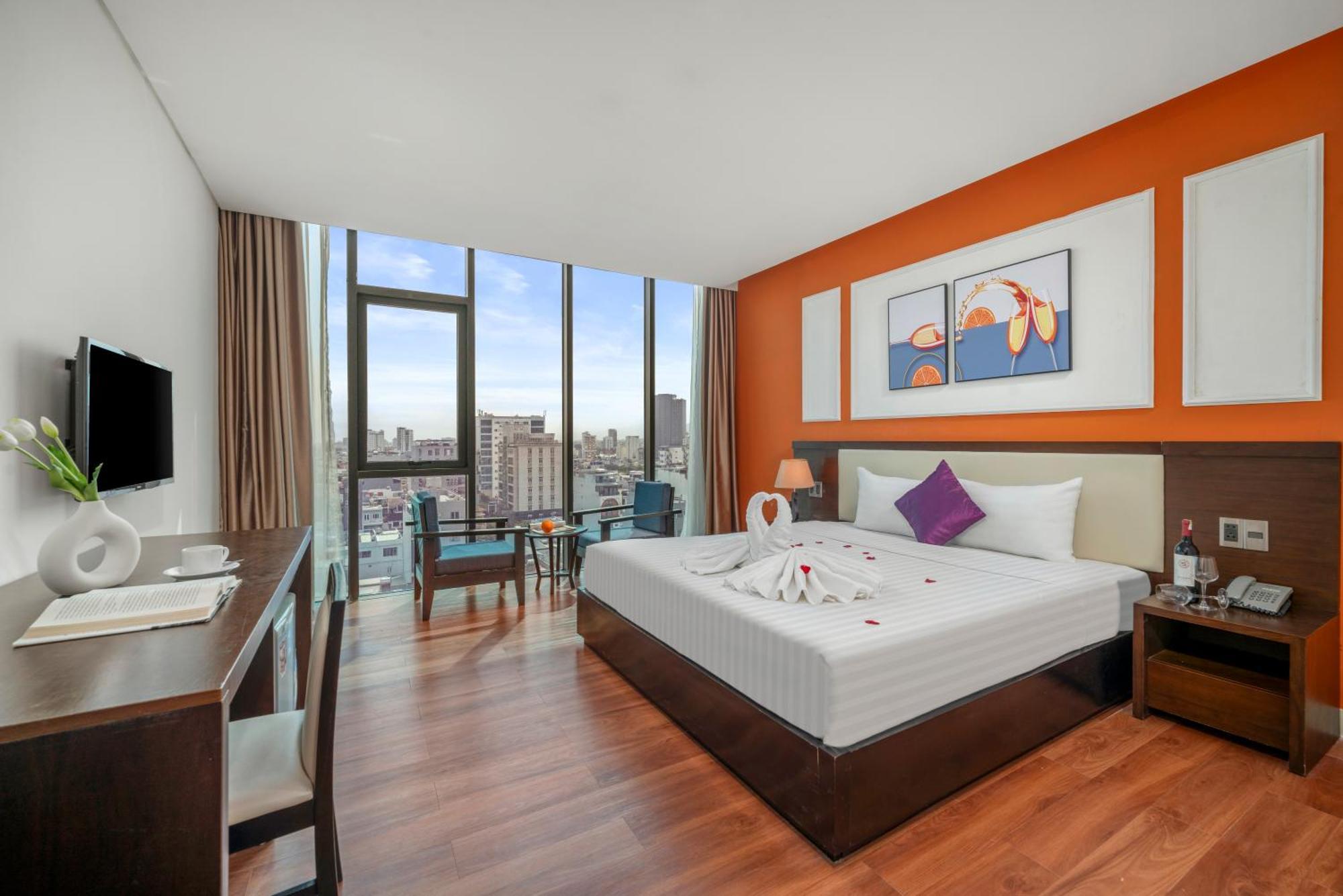 Khách sạn Bantique 4*