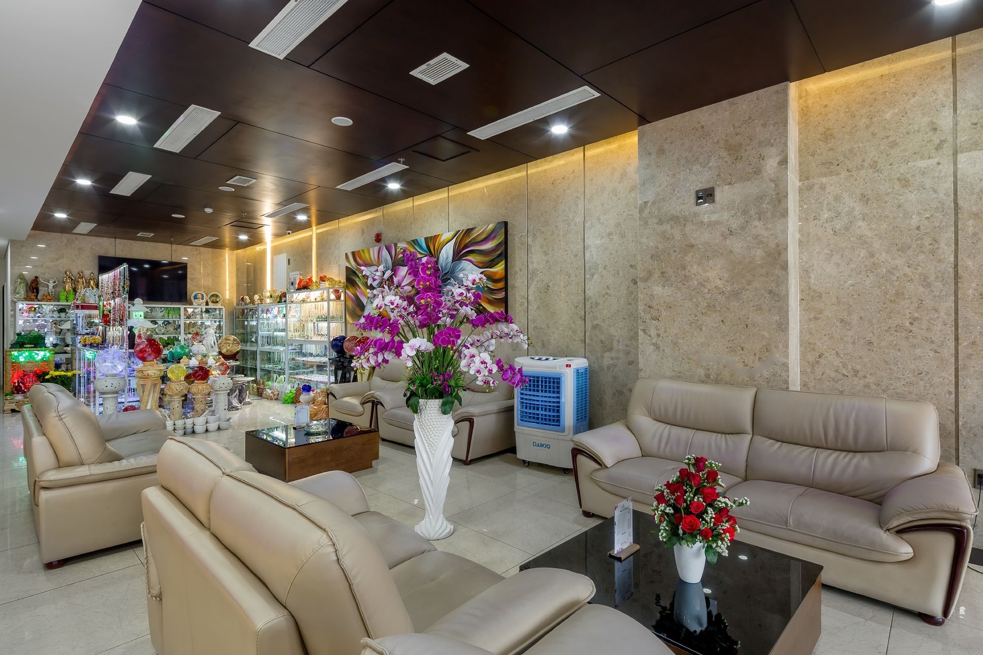 Khách sạn Bantique 4*